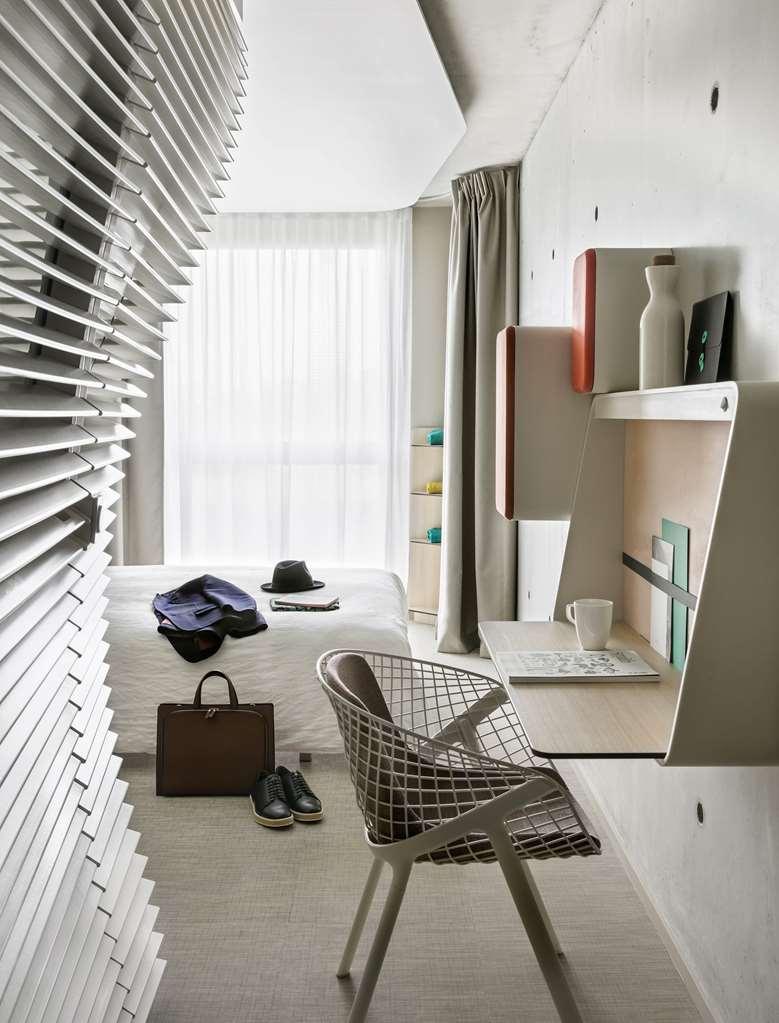 Okko Hotels Paris Porte De Versailles Bagian luar foto